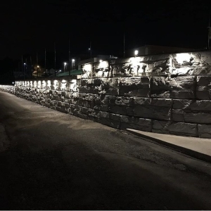MagnumStone Retaining Wall Under Cap Lighting